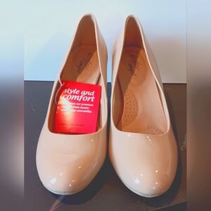 Dexflex Comfort Women's Round Toe Pump High Heel Shoes
